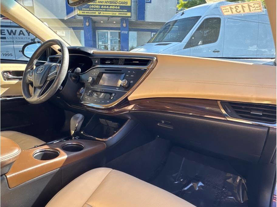 Used 2013 Toyota Avalon XLE Touring image 9