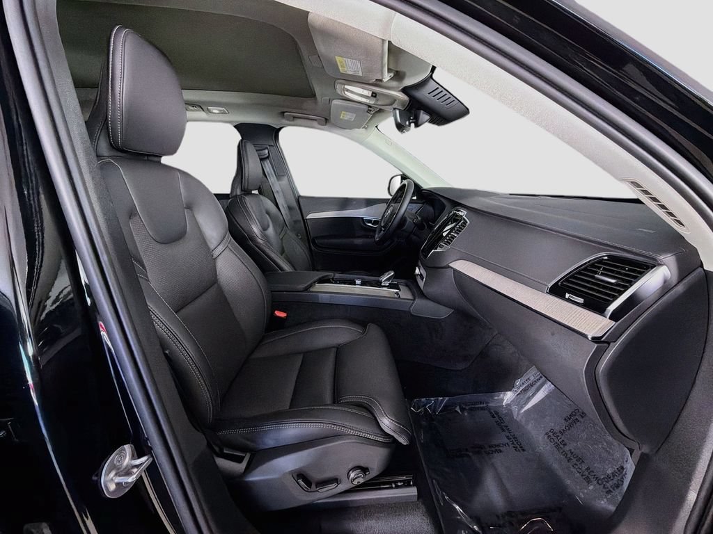 Used 2024 Volvo XC90 T8 Ultimate w/ Protection Package Premier AWD/4WD image 31