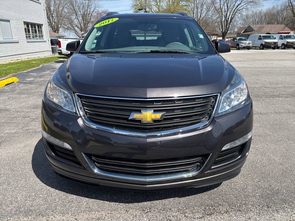 Used 2017 Chevrolet Traverse LS FWD image 2