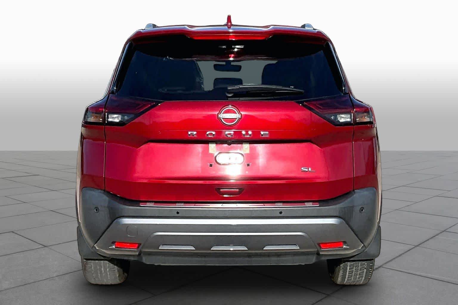 Used 2023 Nissan Rogue SL w/ SL Premium Package FWD image 5
