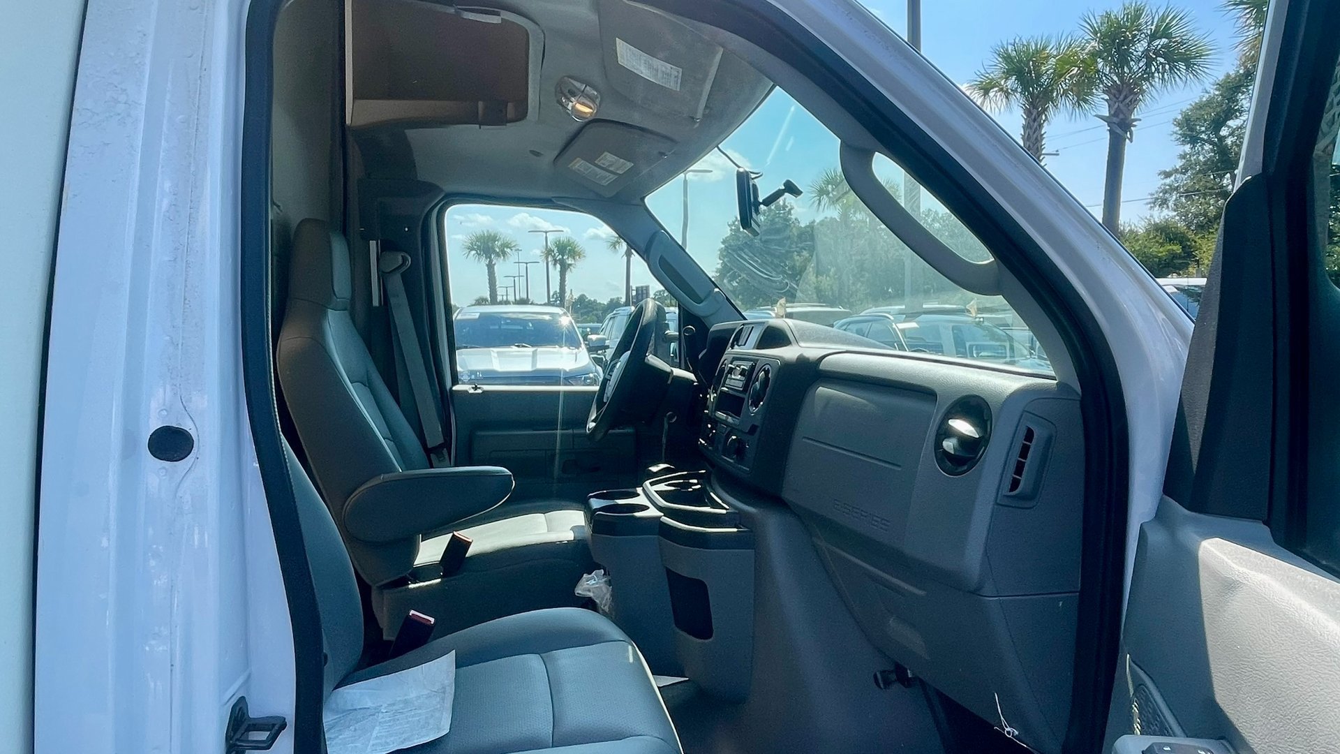 New 2024 Ford E-350 and Econoline 350 Super Duty w/ Power Windows & Locks Group RWD image 4