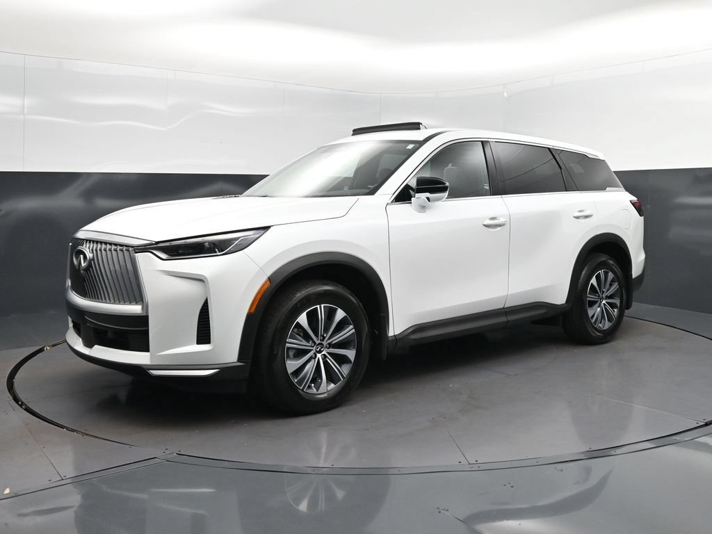 Certified 2026 INFINITI QX60 Pure w/ Cargo Package FWD image 3