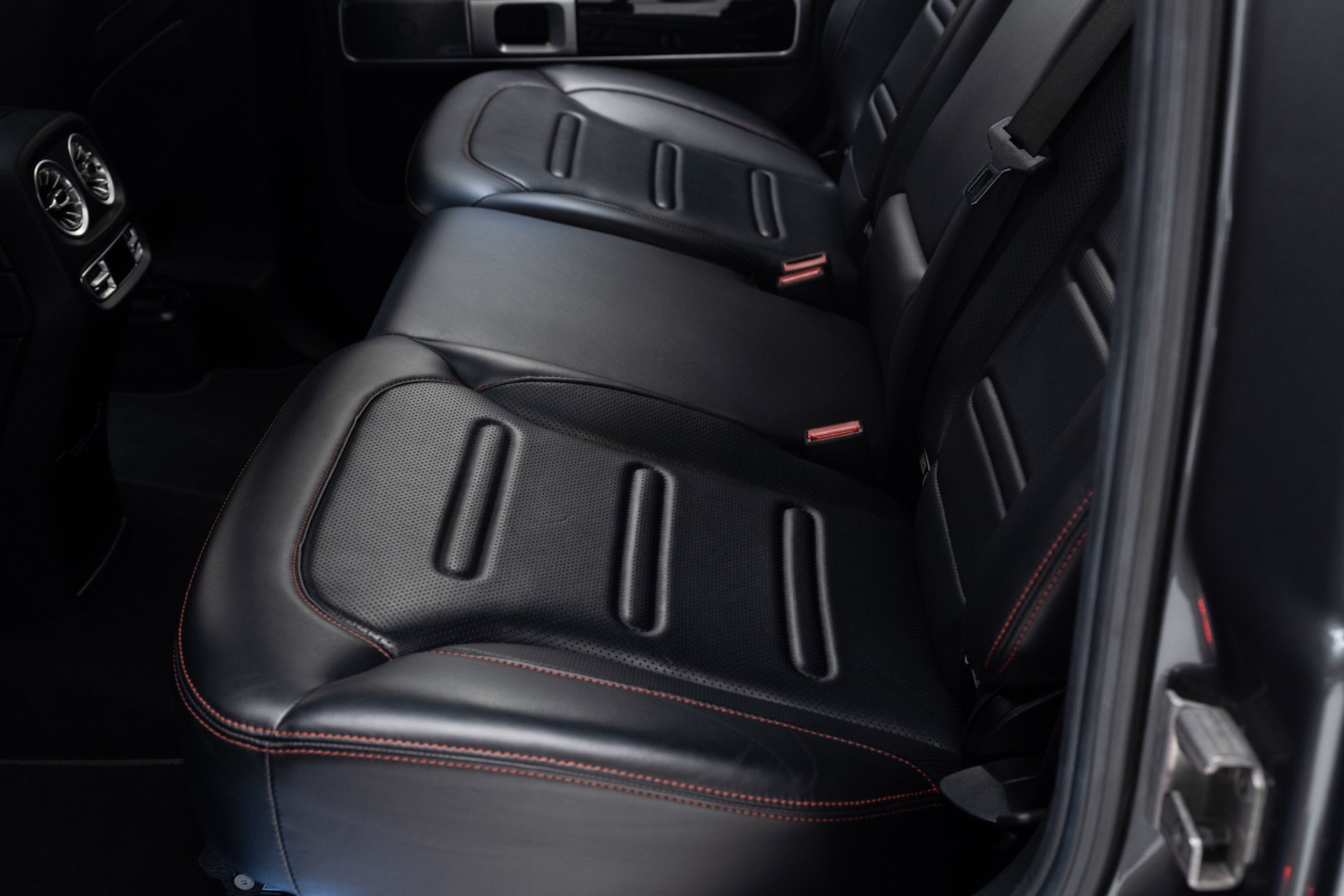 Used 2022 Mercedes-Benz G 550 image 29