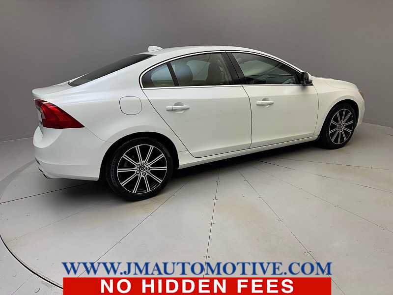 Used 2018 Volvo S60 T5 Inscription Platinum AWD/4WD image 5