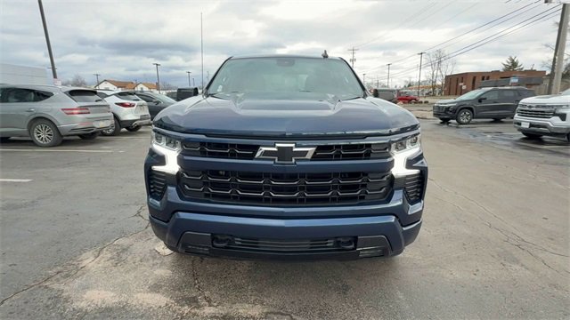 Used 2022 Chevrolet Silverado 1500 RST image 2
