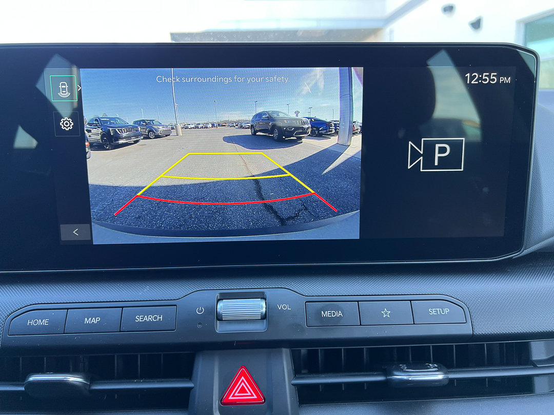 Used 2025 Kia K4 LXS image 16