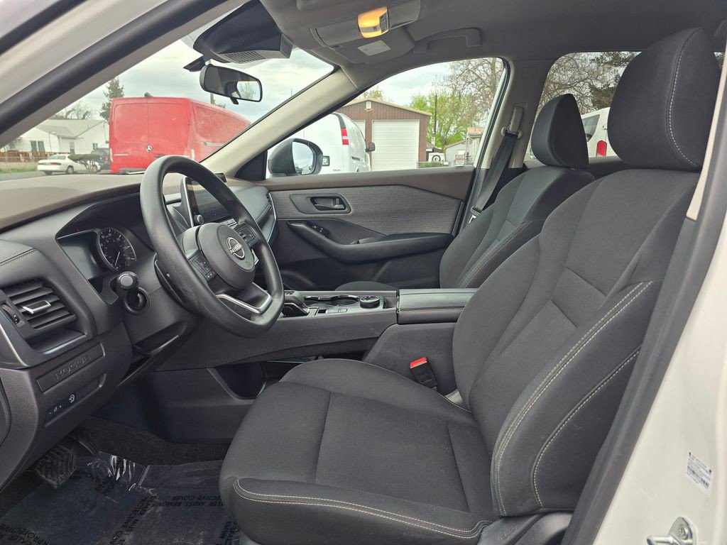 Used 2023 Nissan Rogue S AWD/4WD image 21