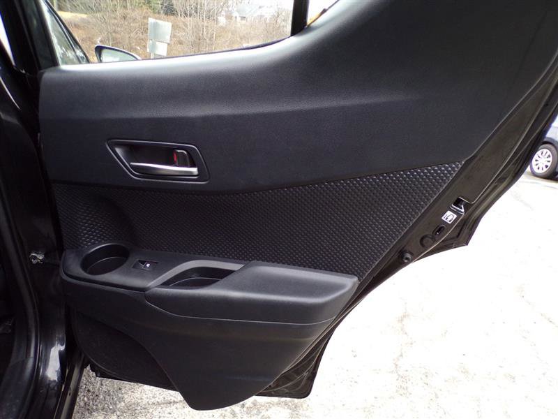 Used 2018 Toyota C-HR XLE image 24