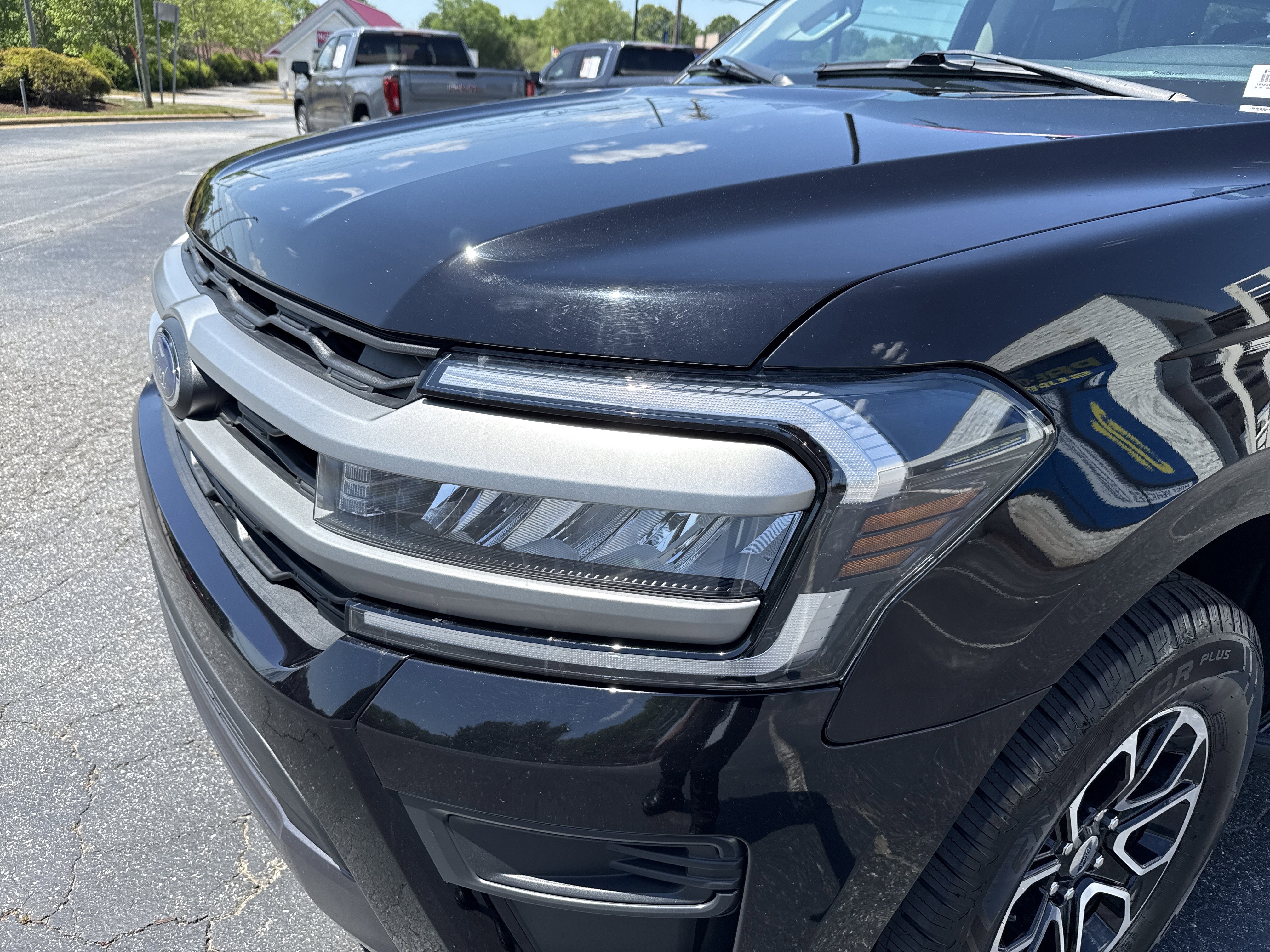 Used 2024 Ford Expedition Max XLT AWD/4WD image 6