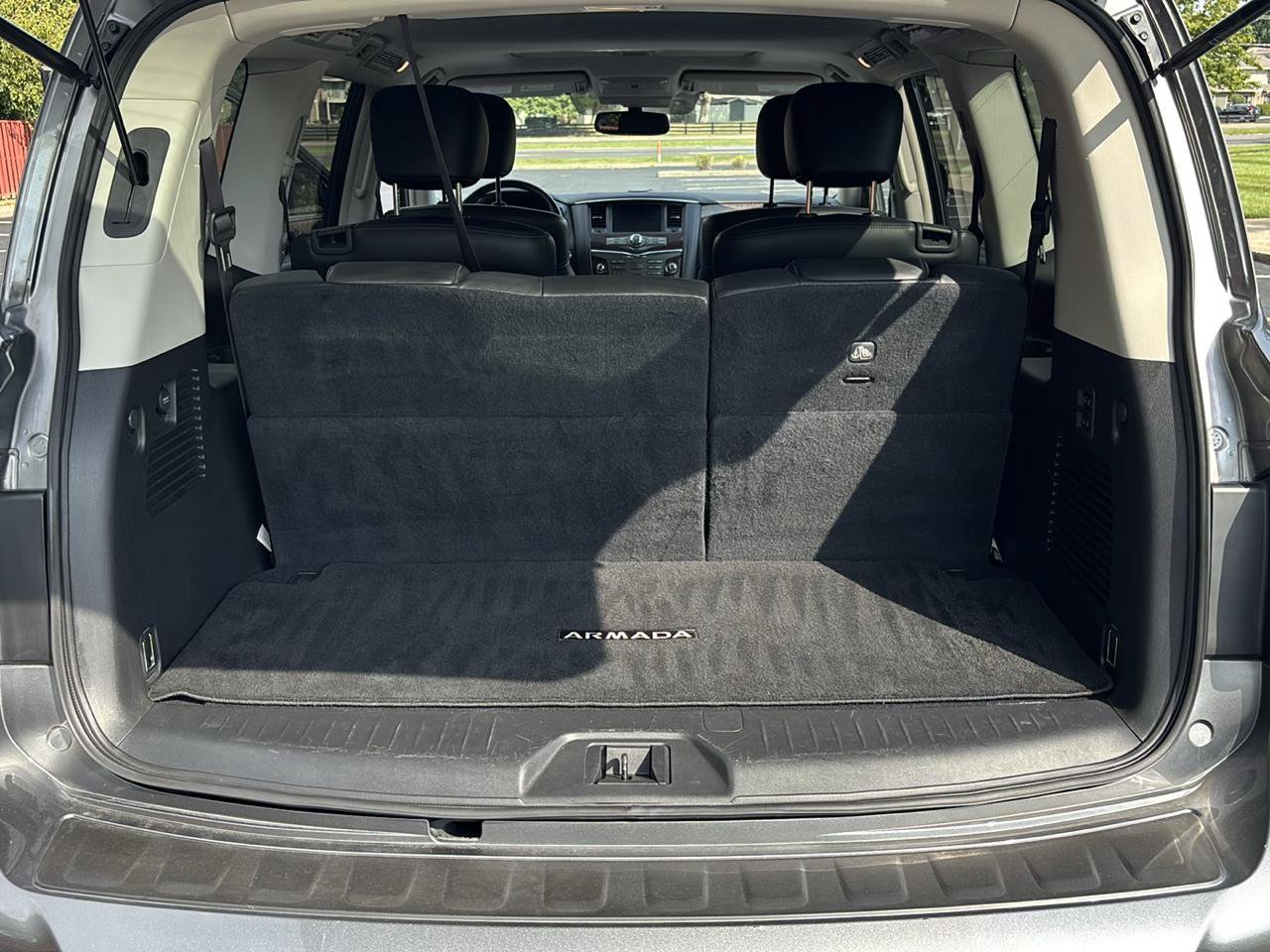 Used 2020 Nissan Armada SL w/ Premium Package AWD/4WD image 14