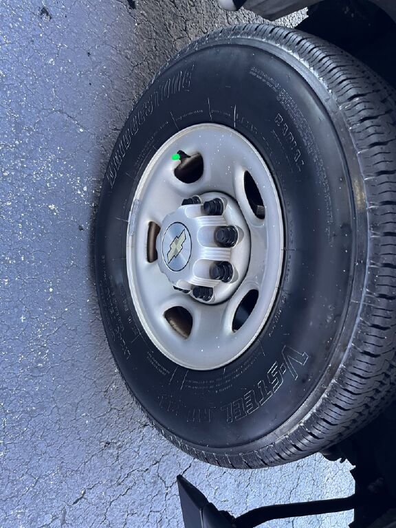 Used 2023 Chevrolet Express 2500 Extended image 27