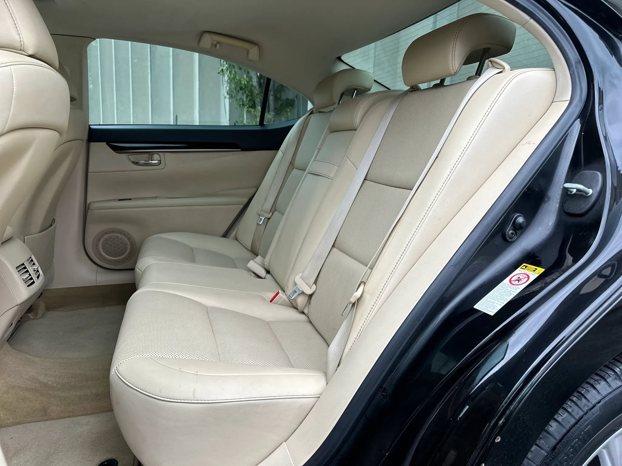 Used 2015 Lexus ES 350 w/ Premium Package FWD image 28