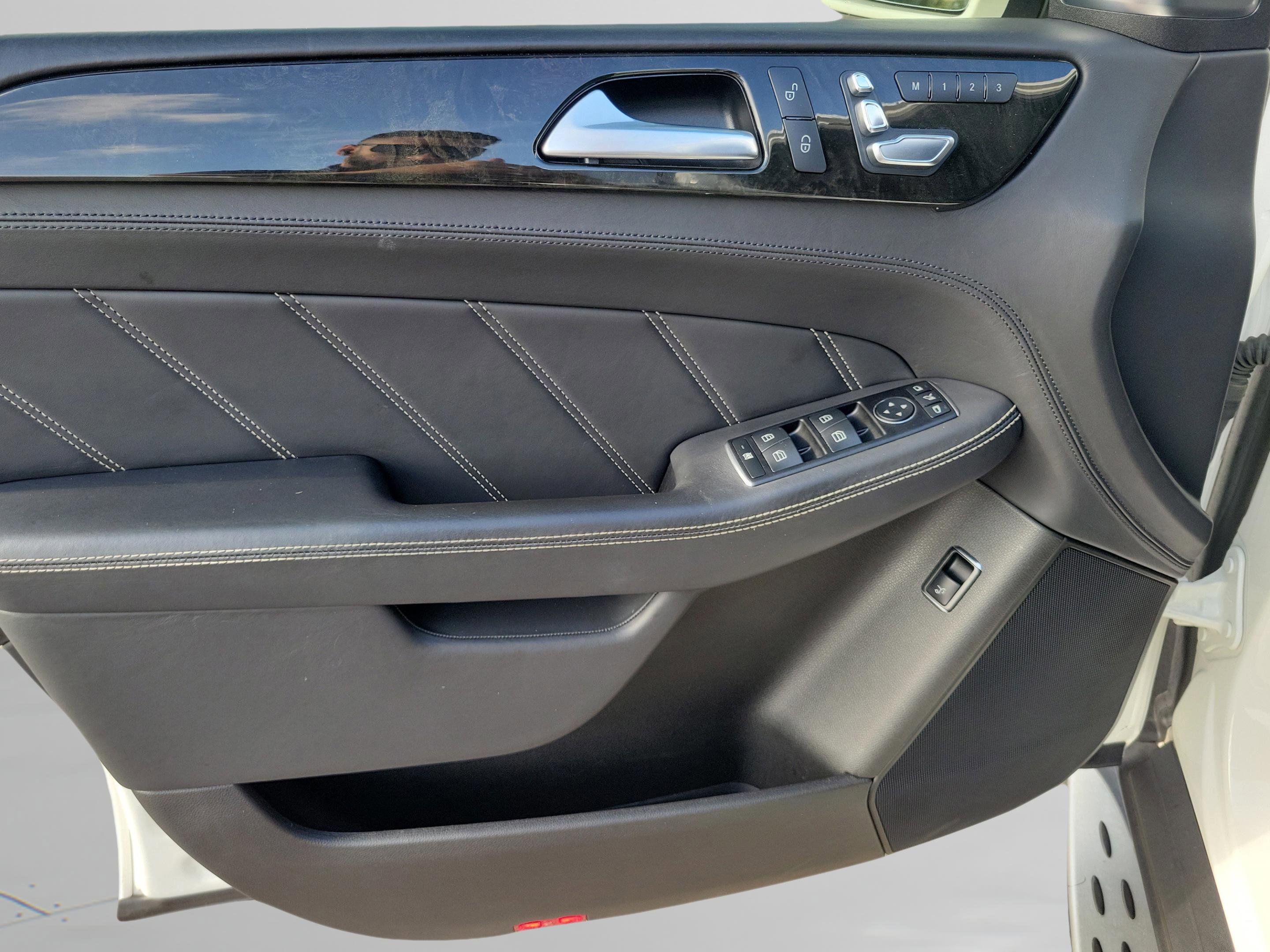 Used 2018 Mercedes-Benz GLE 63 AMG 4MATIC image 15