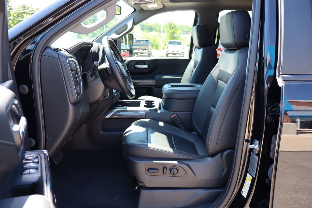 Used 2021 Chevrolet Silverado 2500 LTZ w/ LTZ Plus Package image 17