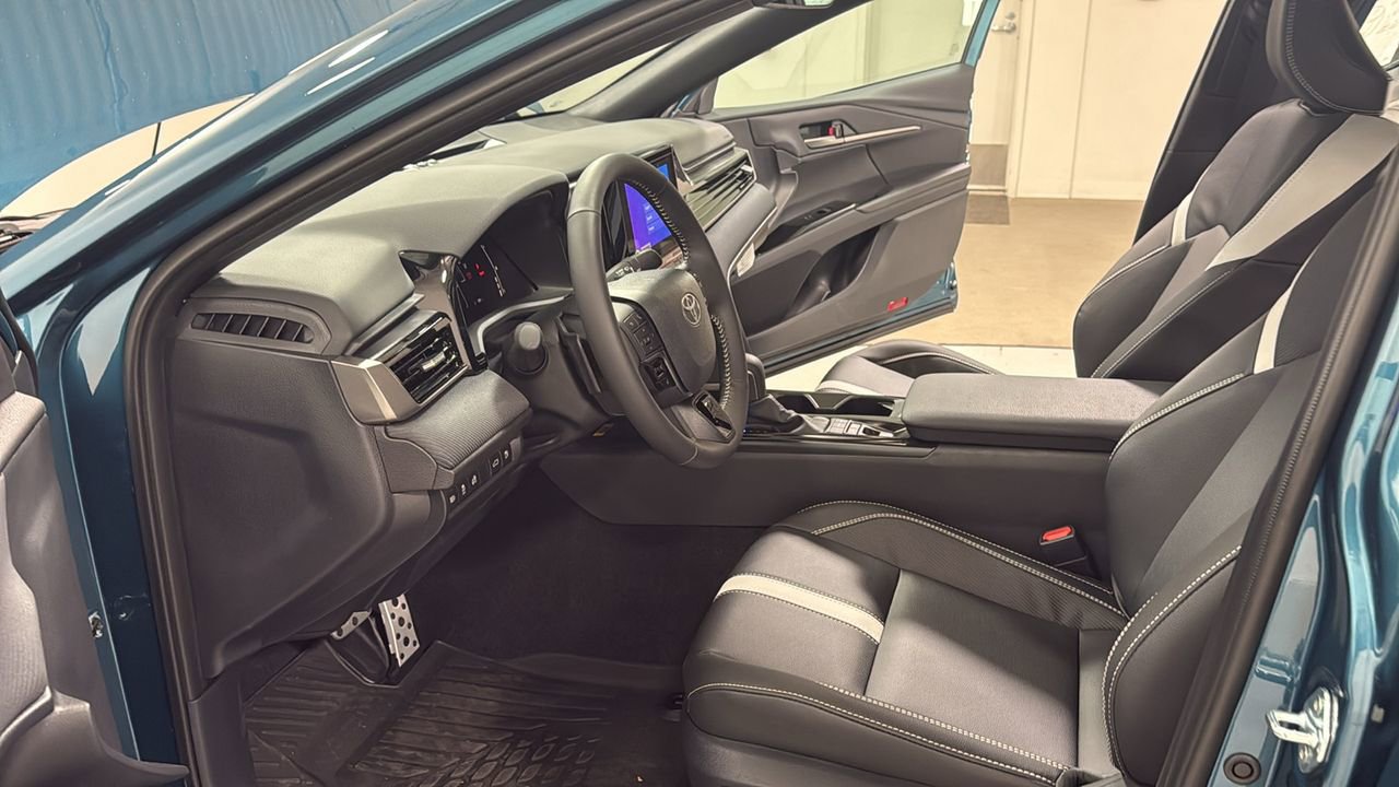 New 2026 Toyota Camry SE image 12