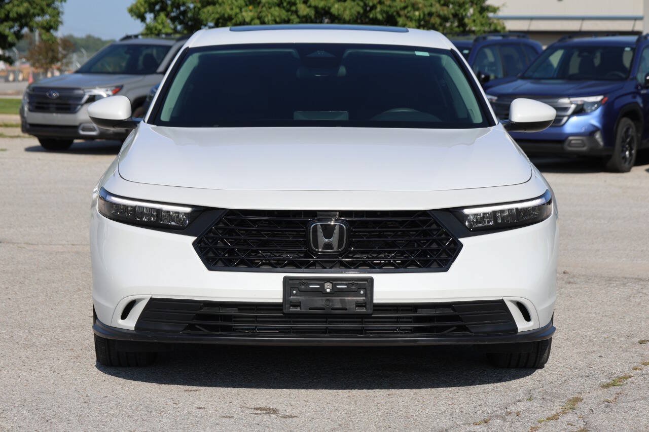 Used 2024 Honda Accord EX image 2