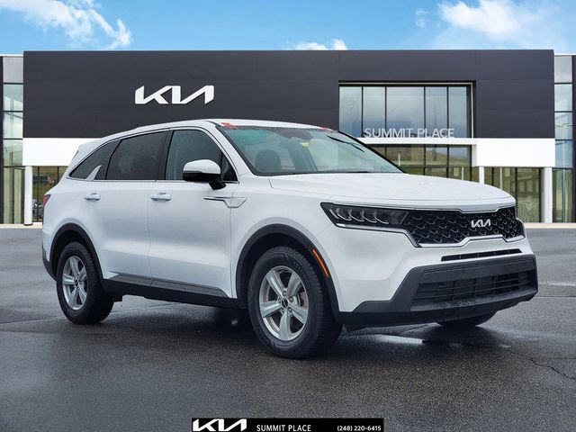 Certified 2023 Kia Sorento LX image 1