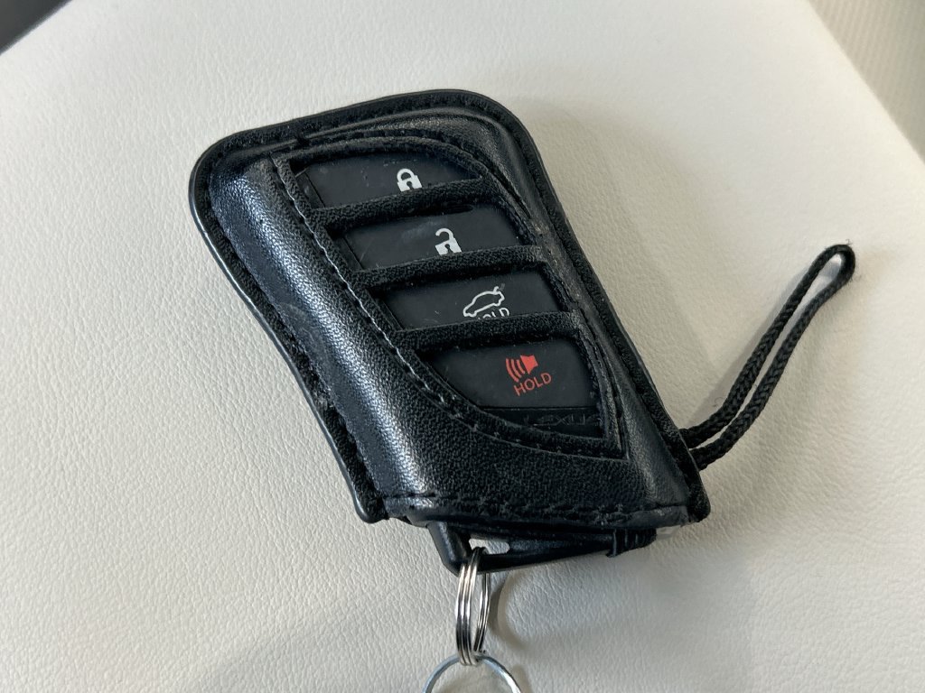 Used 2024 Lexus ES 300h w/ Premium Package FWD image 23