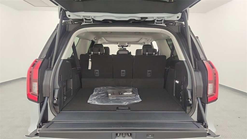 New 2025 Ford Expedition Max Platinum w/ Driver's Package image 39