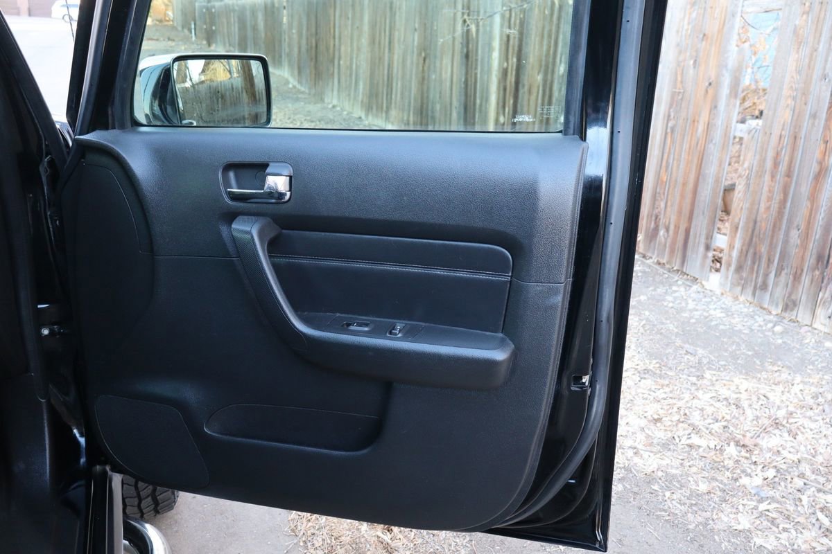 Used 2006 HUMMER H3 w/ Chrome Appearance Package image 26