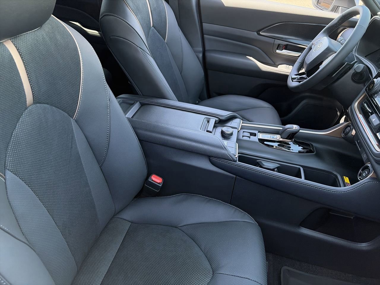 New 2026 Toyota Grand Highlander AWD Hybrid image 23