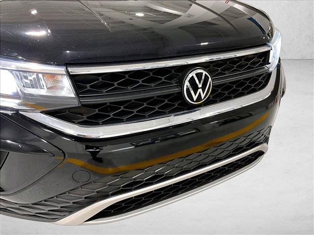 Used 2022 Volkswagen Taos SE FWD image 30