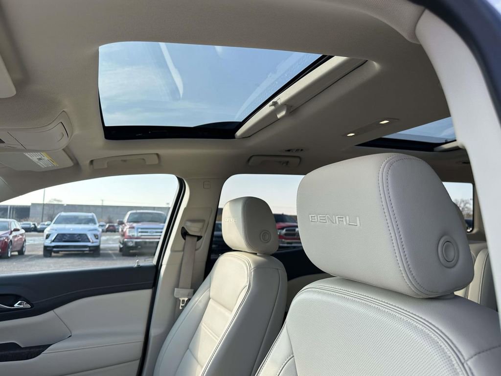 Certified 2023 GMC Acadia Denali w/ Denali Ultimate Package image 23