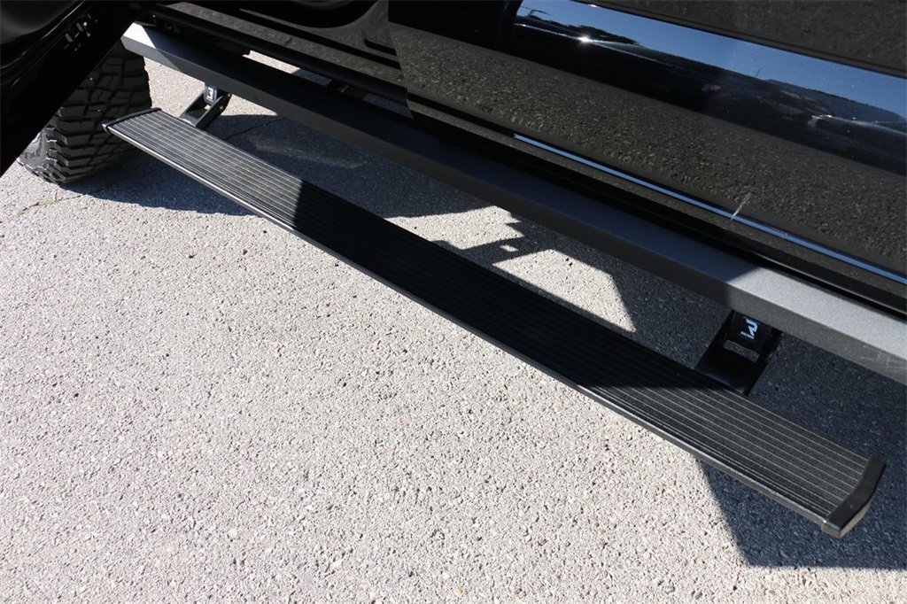 New 2026 Ford F250 Lariat w/ Black Appearance Package image 11