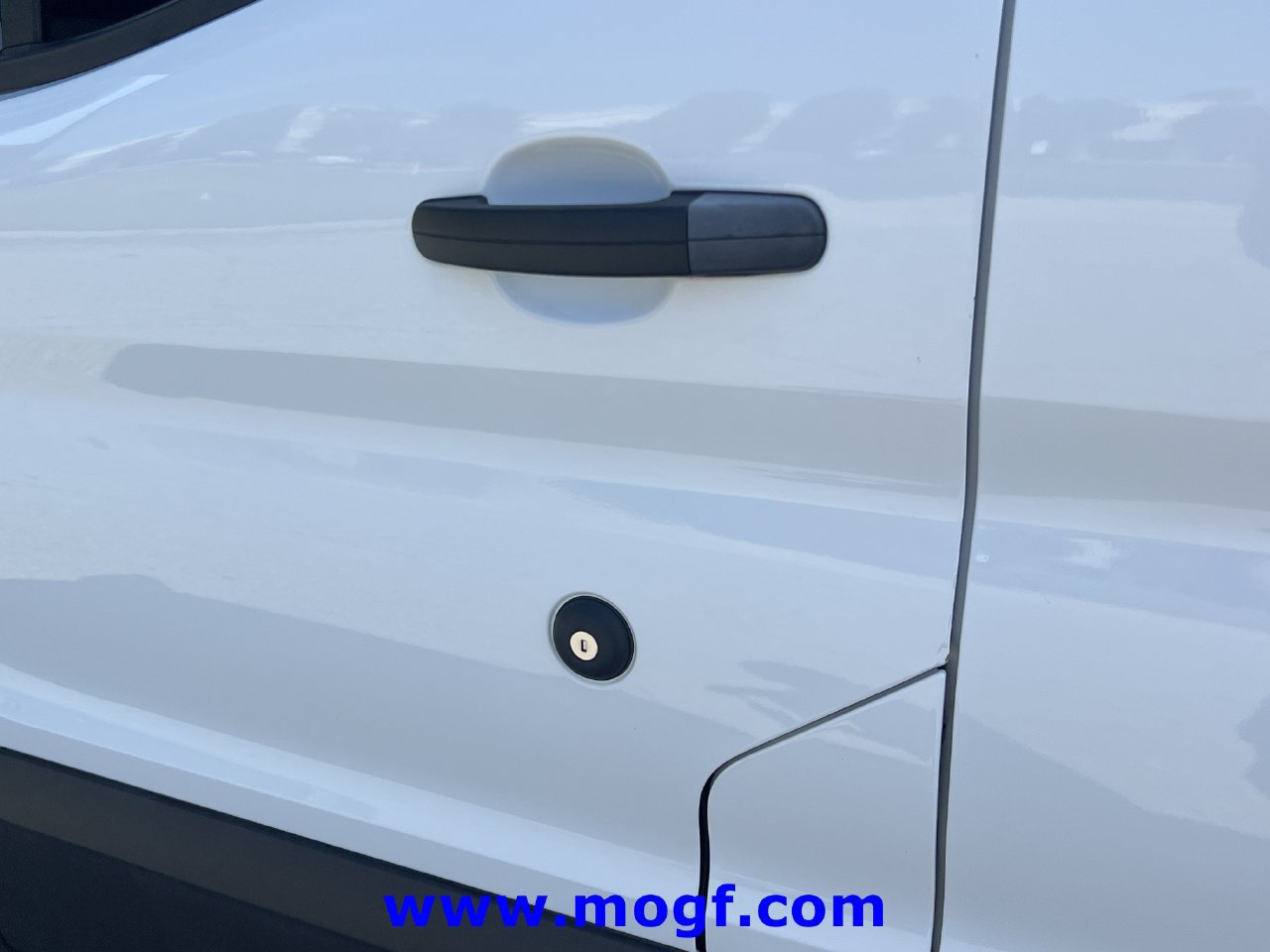 Used 2025 Ford Transit 250 Low Roof w/ Exterior Upgrade Package RWD image 28