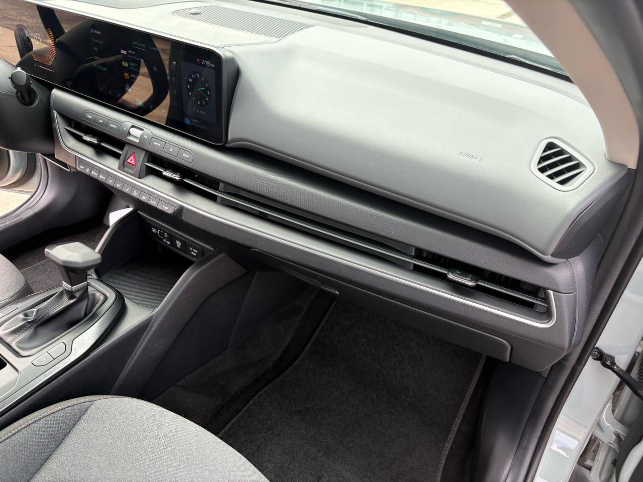 Used 2025 Kia K4 LXS FWD image 39