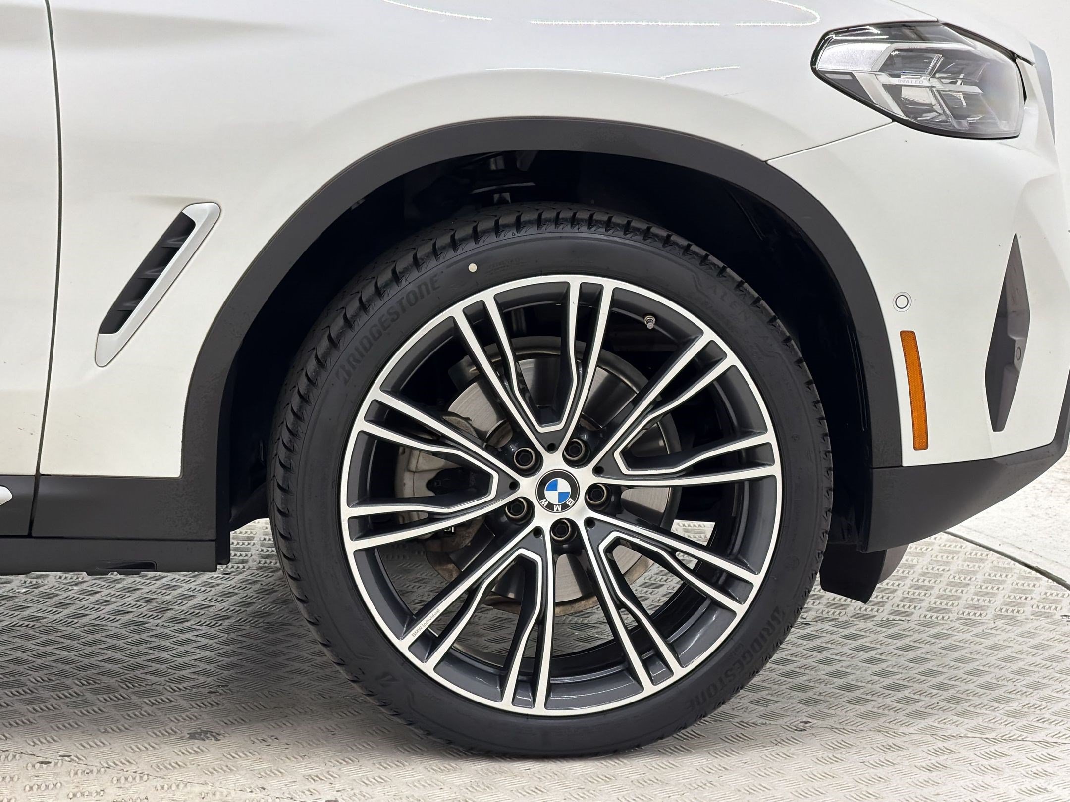 Used 2023 BMW X3 xDrive30i w/ Premium Package AWD/4WD image 13