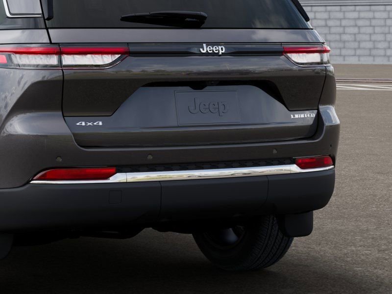 New 2026 Jeep Grand Cherokee Limited w/ Luxury Tech Group II AWD/4WD image 13
