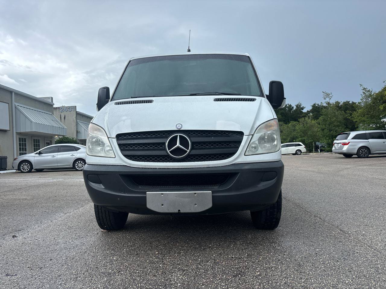 Used 2013 Mercedes-Benz Sprinter 2500 image 3