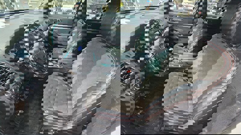 Used 2018 Ford Explorer XLT w/ Equipment Group 202A image 9