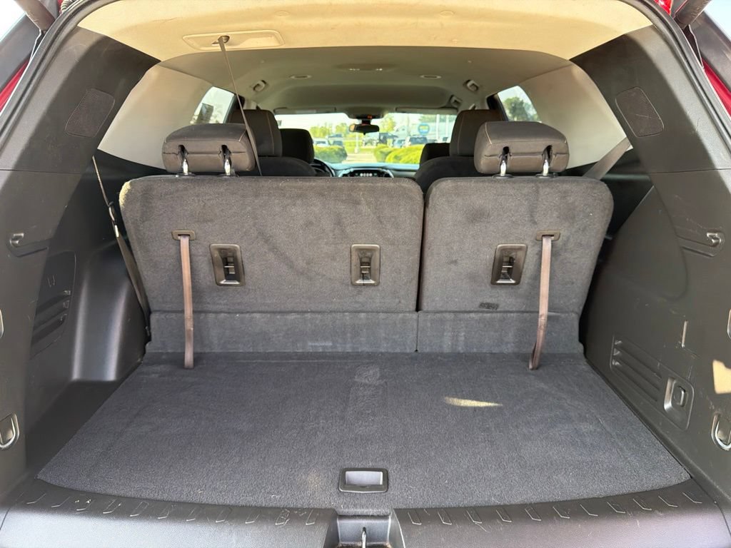 Used 2019 Chevrolet Traverse LT w/ LPO, Floor Liner Package AWD/4WD image 31