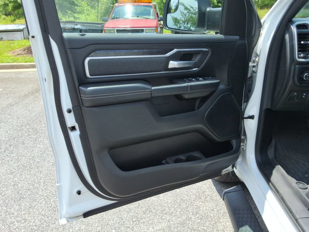 Used 2019 RAM 1500 Big Horn RWD image 23