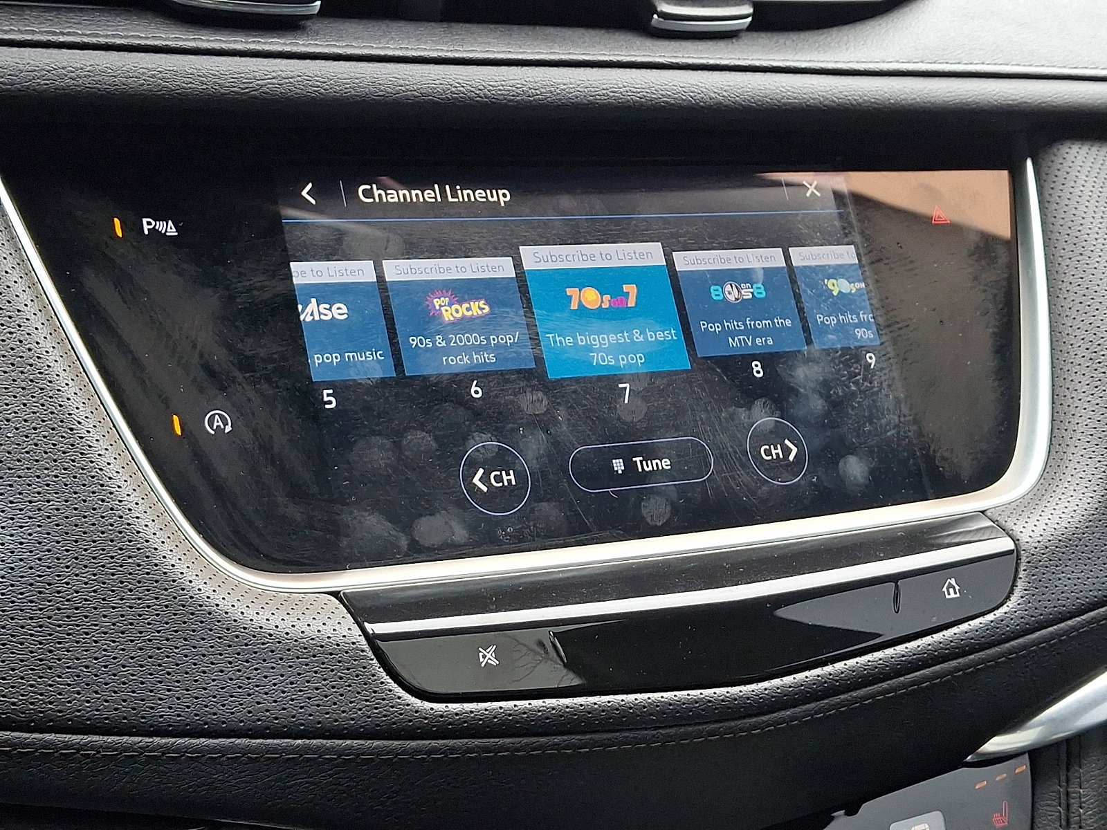 Used 2023 Cadillac XT5 Premium Luxury w/ LPO, Floor Liner Package image 18