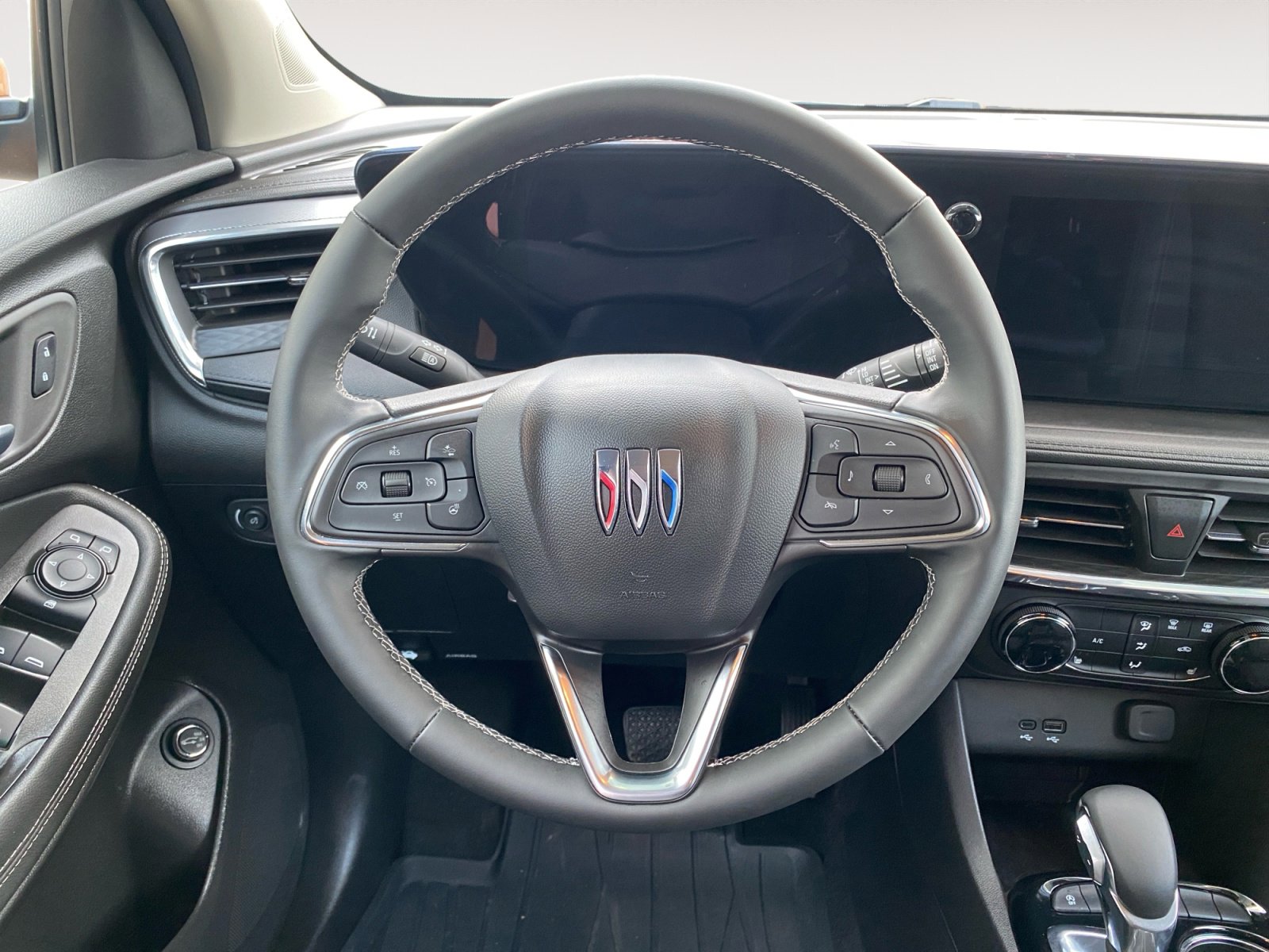 Used 2026 Buick Encore GX Preferred w/ Comfort Package image 13