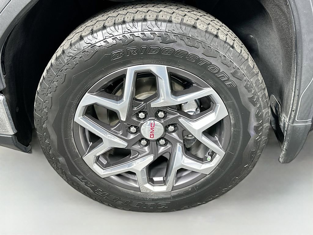 Used 2023 GMC Sierra 1500 SLT AWD/4WD image 31