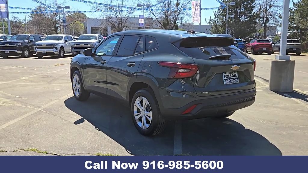New 2026 Chevrolet Trax LS w/ Driver Confidence Package image 9