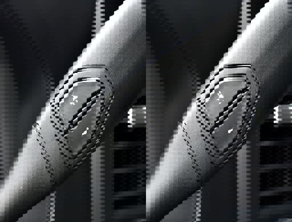New 2025 Ford F350 Lariat w/ Lariat Ultimate Package image 44