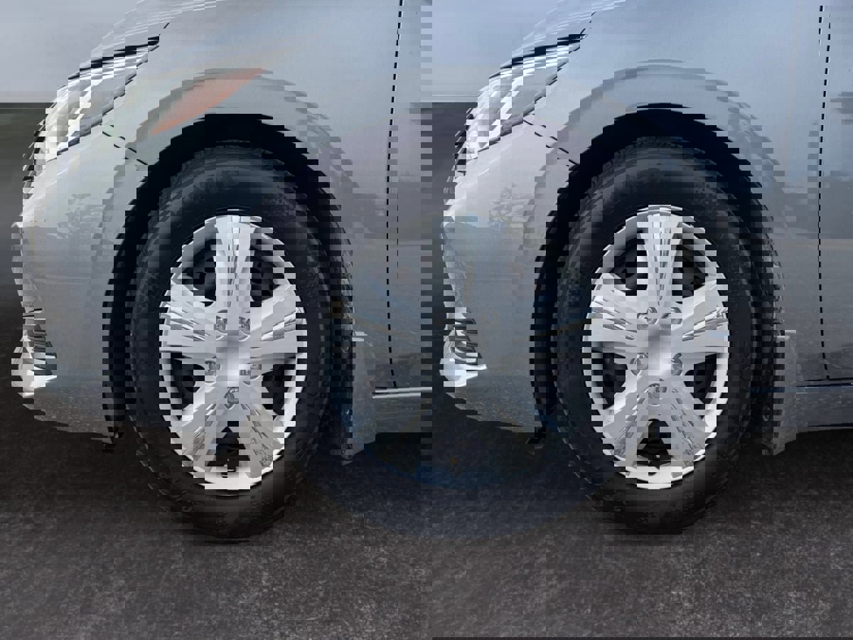 Used 2020 Nissan Sentra S image 10