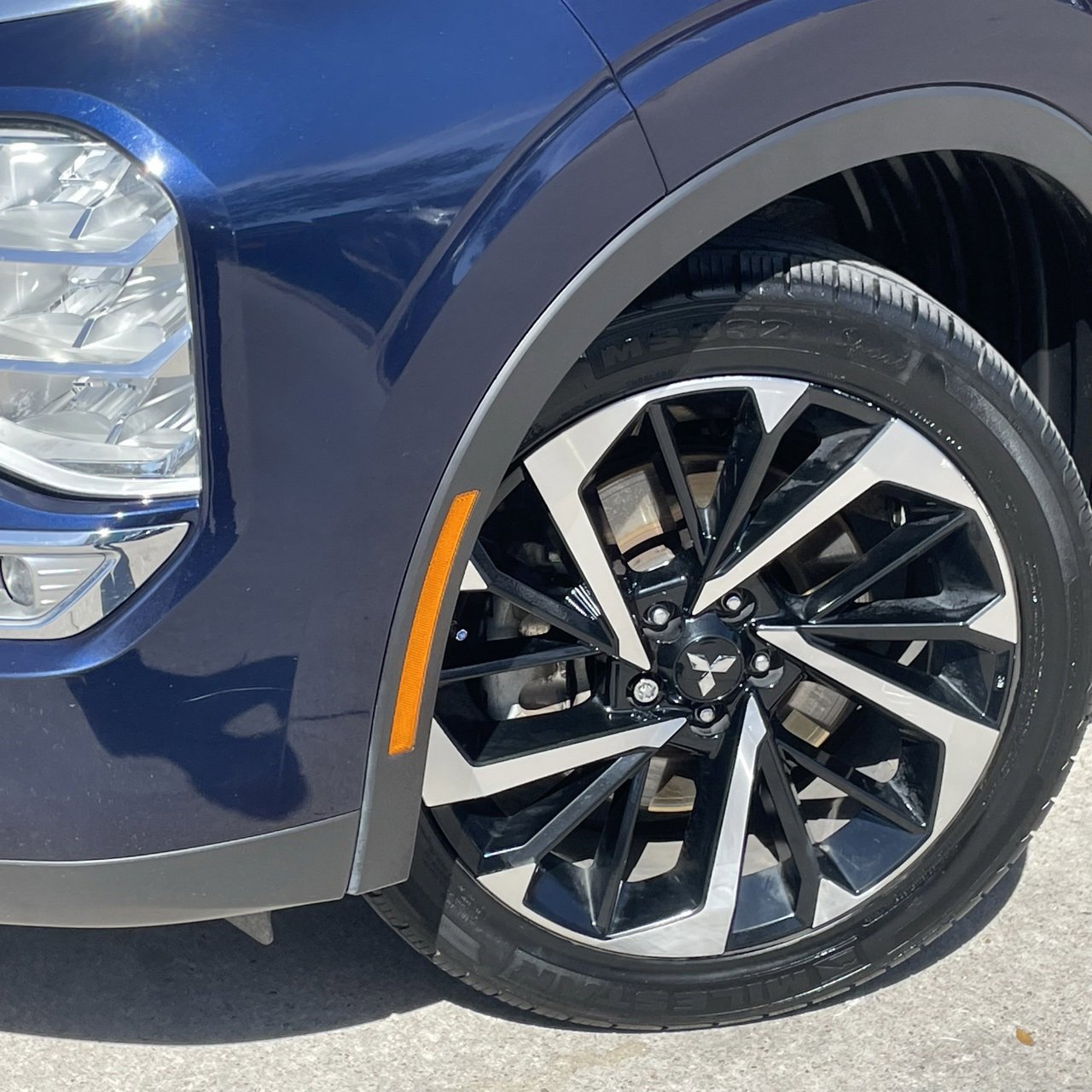 Used 2024 Mitsubishi Outlander SE image 8