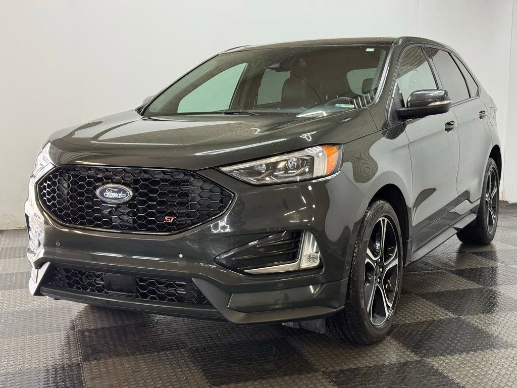 Certified 2022 Ford Edge ST w/ Equipment Group 401A image 11