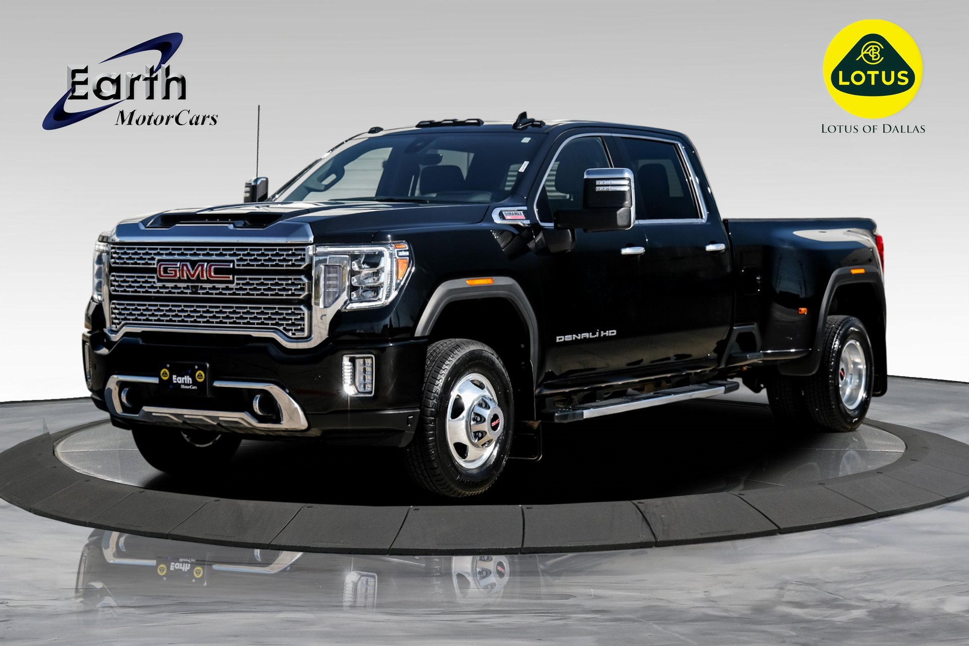 Used 2022 GMC Sierra 3500 Denali w/ Technology Package image 1