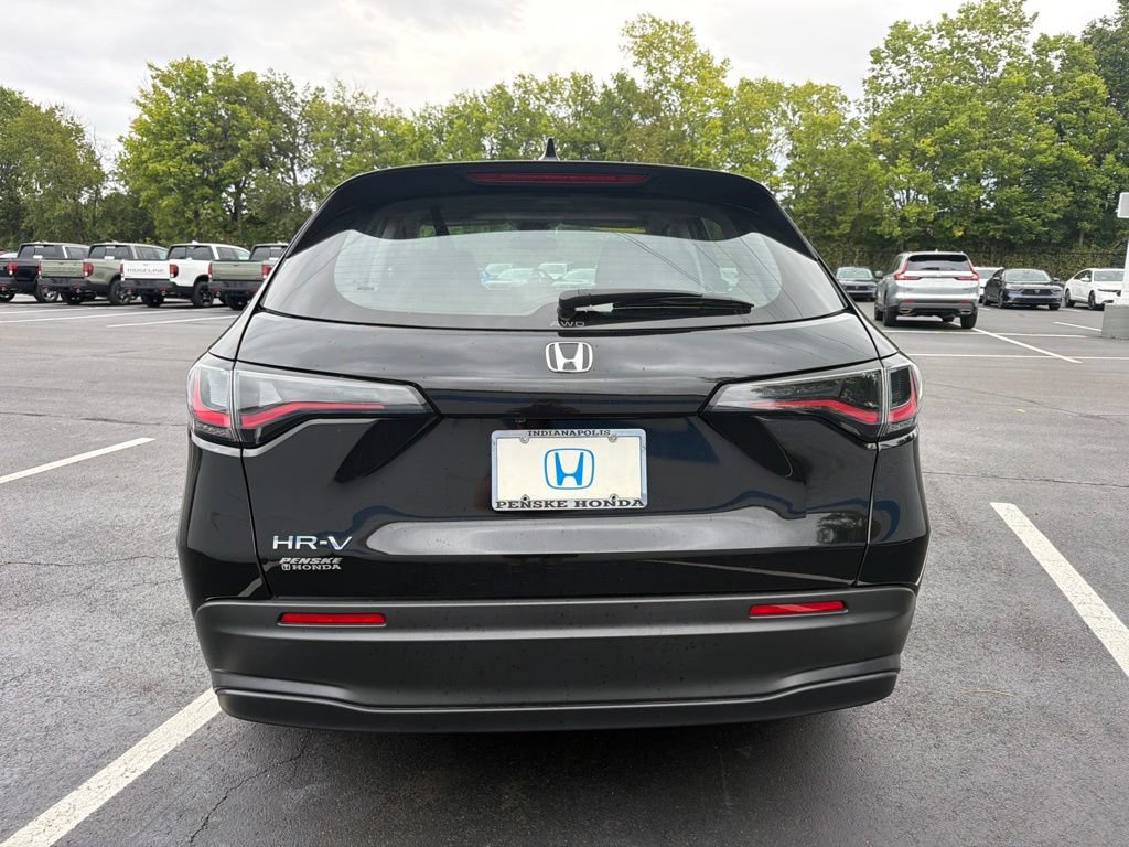 Certified 2024 Honda HR-V LX image 4