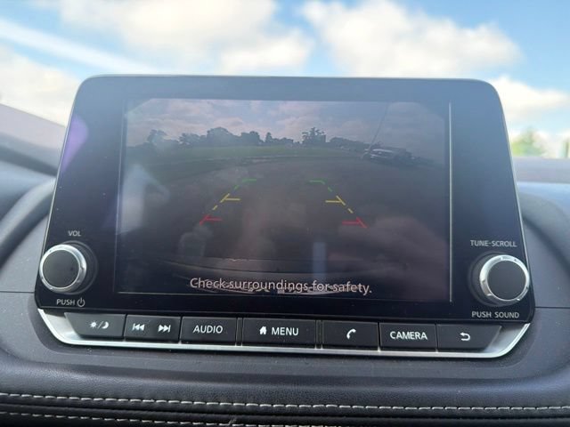 Used 2023 Nissan Rogue S FWD image 23