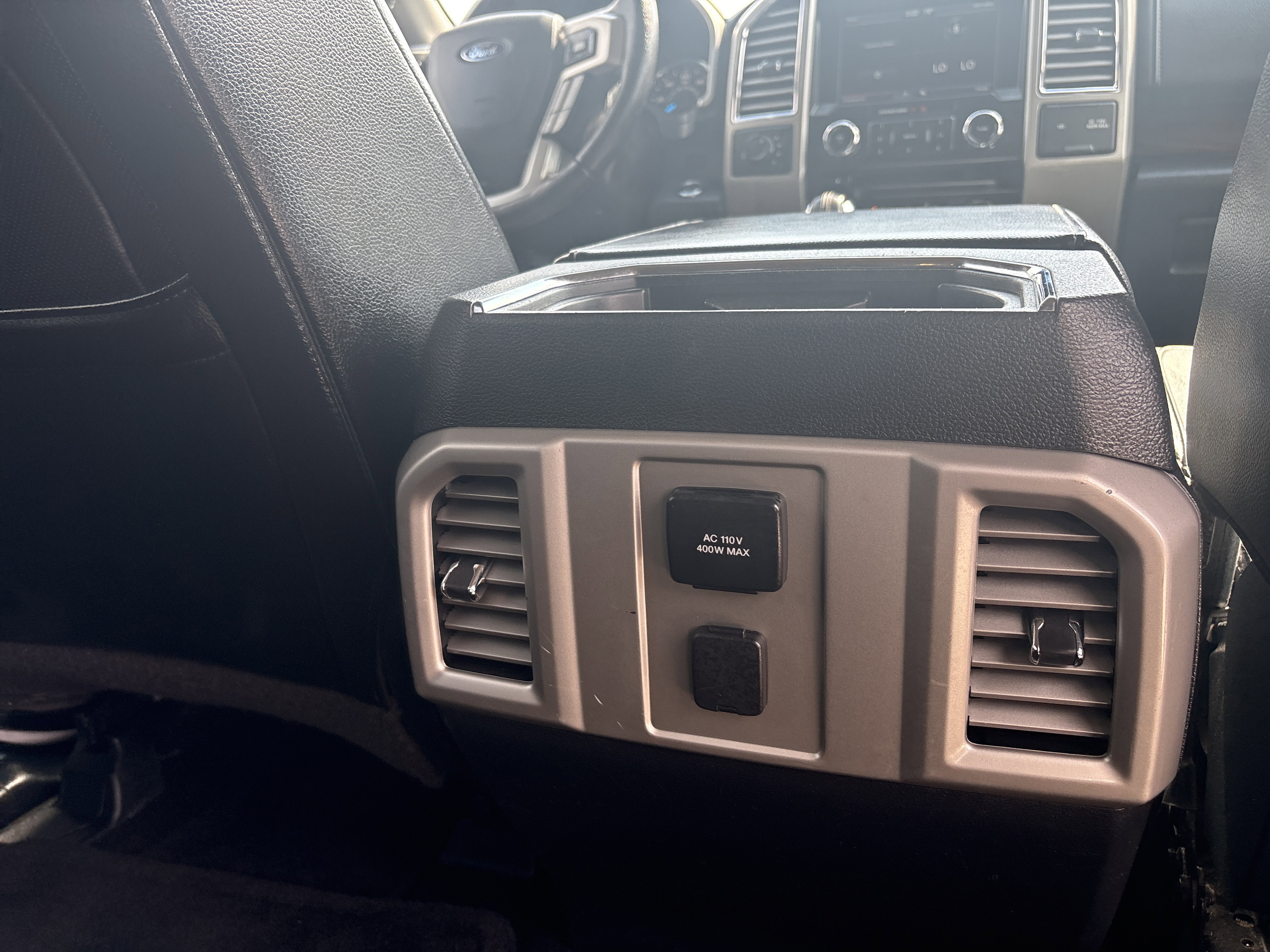 Used 2015 Ford F150 Lariat image 8