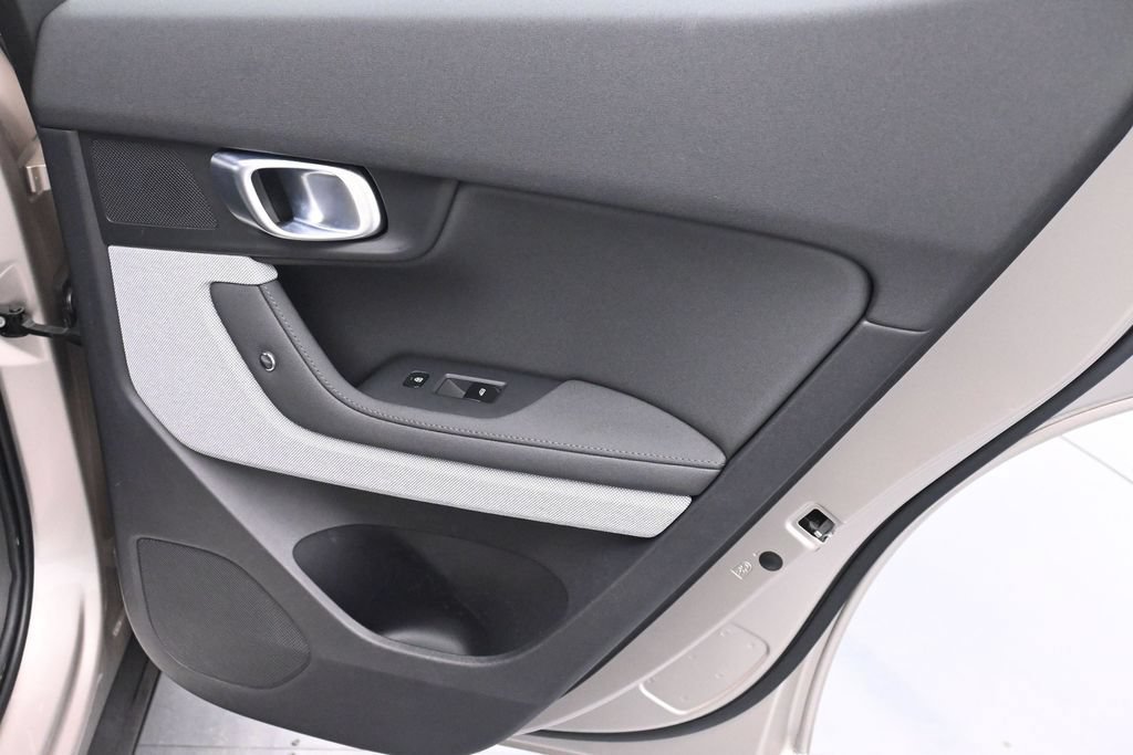 Used 2024 Polestar Polestar 2 AWD/4WD image 16
