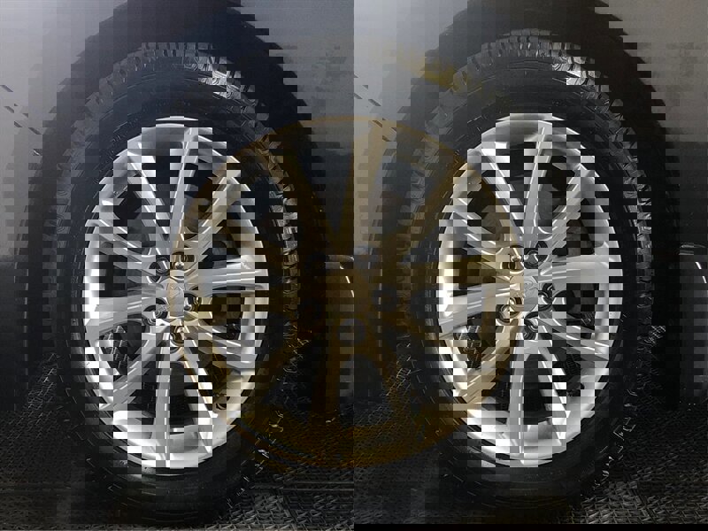 Used 2013 Subaru Impreza 2.0i Premium w/ All-Weather Pkg image 18